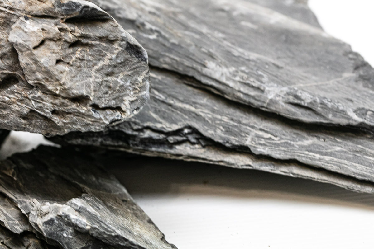 AQPET ZEN STONE ROCAS ESTALAGMITA (CONF.20KG MIXTO) 300GR /3 KG