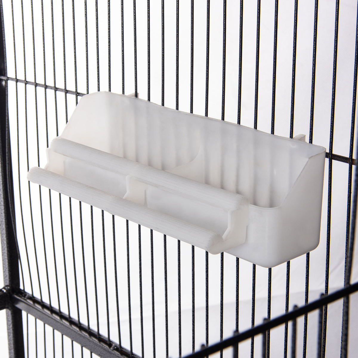 AQPET FRIENDS Pajarera para canarios y aves, jaula completa de metal sin techo, apta para interior, dimensiones 146x54x54 cm, color negro